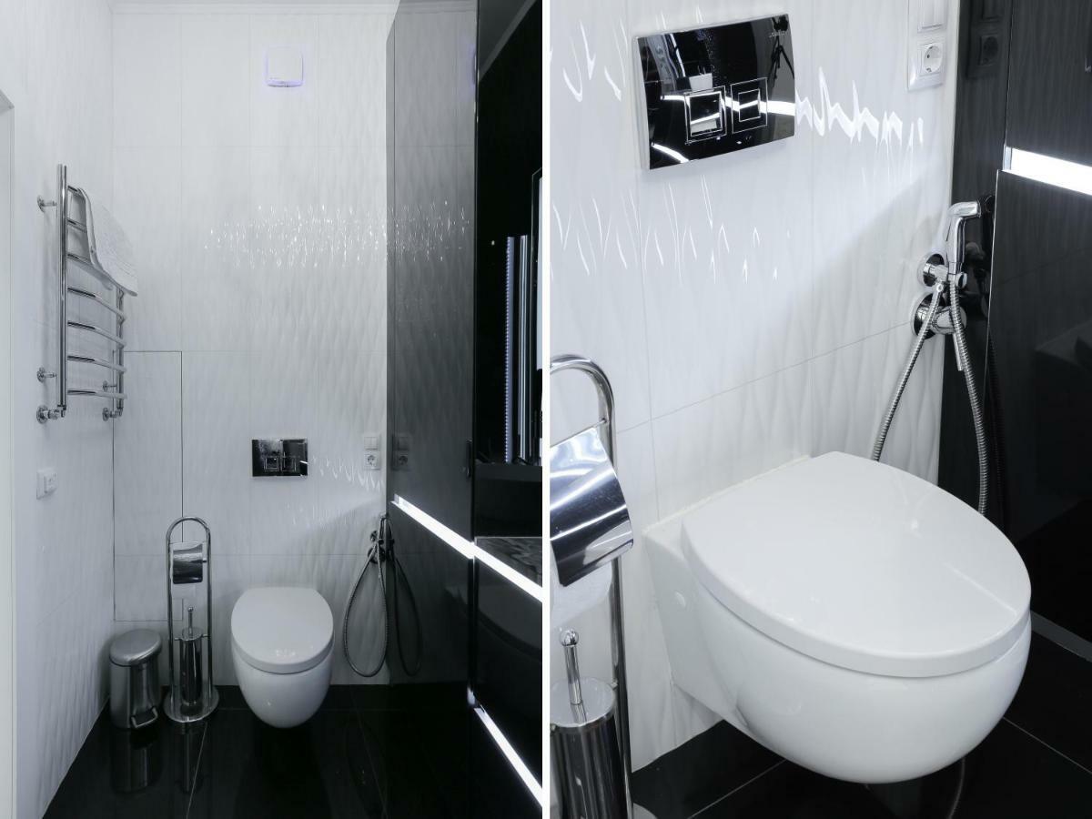 Black&White Apartment In Smart Plaza Kiev Exterior foto