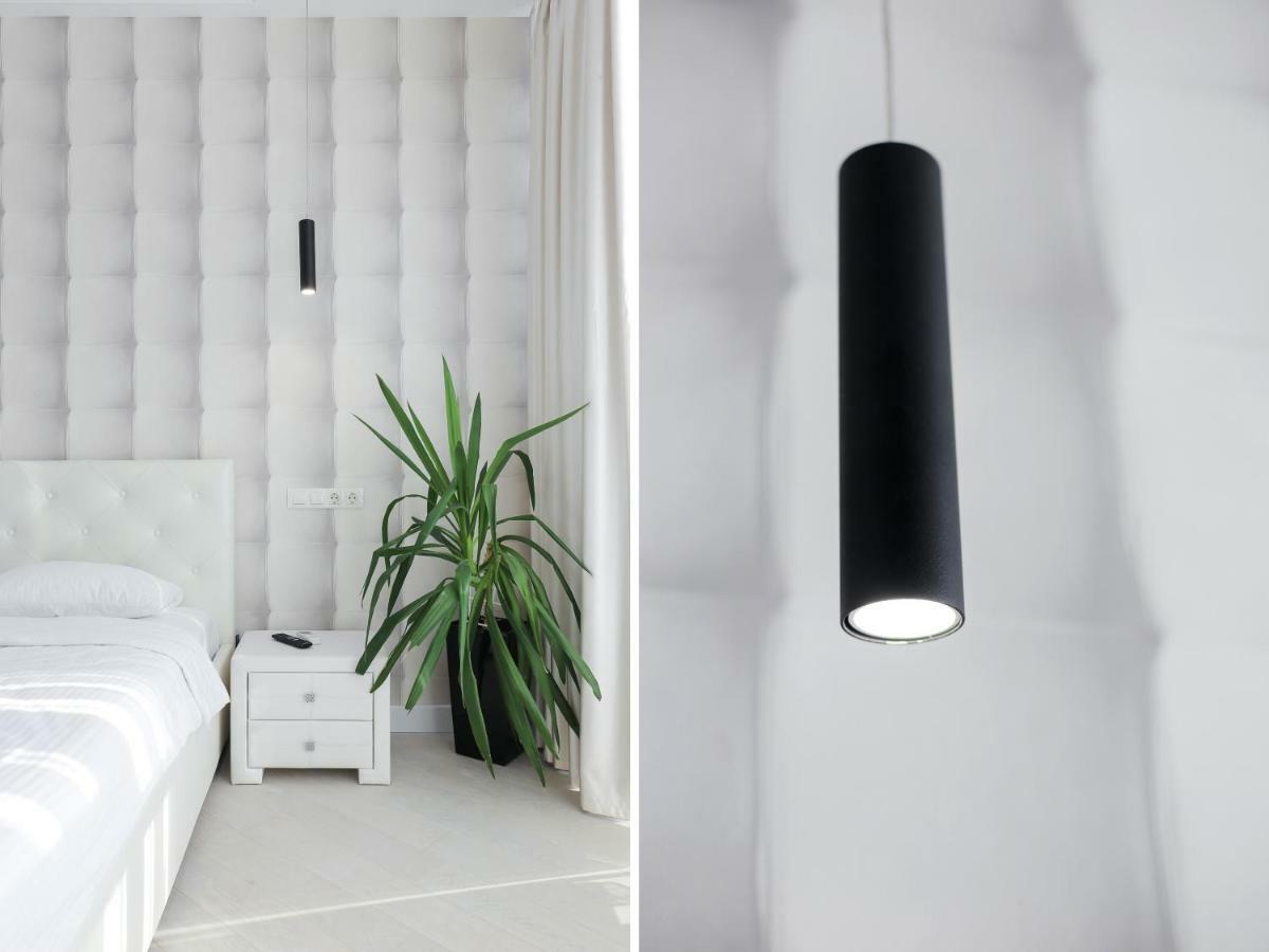 Black&White Apartment In Smart Plaza Kiev Exterior foto